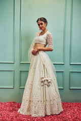 Starlet - Sammohi By Moksha & Hiral